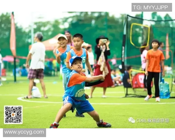 杭州飞盘队与南京飞盘队赛后复盘分析灵活性表现与战术对比 杭州飞盘队与南京飞盘队赛后复盘分析灵活性表现与战术对比